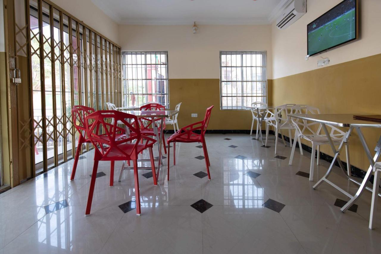 Ag Hotel And Suites Ogbodjo Exterior foto
