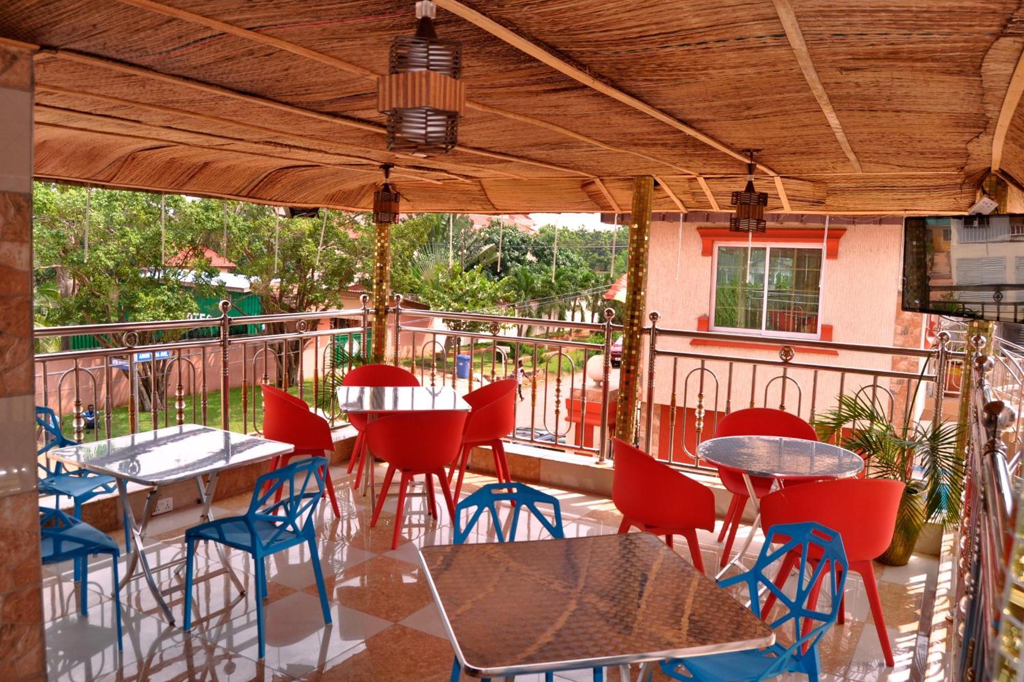 Ag Hotel And Suites Ogbodjo Exterior foto
